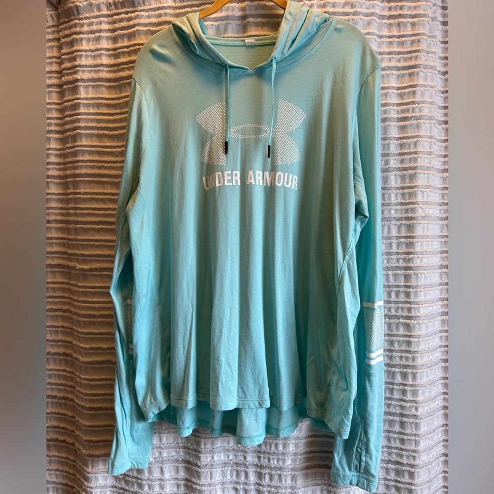 Pre loved Under Armour Women's Mint Green Graphic Hoodie  Size Xl